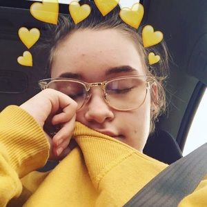 Meet your Posher, Abby